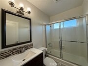 Photo - 657 W 24th St Unit 1