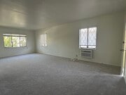 Photo - 1130 N Louise St