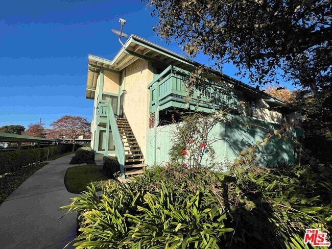 Building Photo - 20539 S Vermont Ave Unit 8 Rental