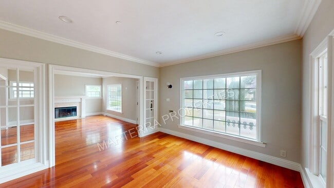 Photo - Charming 4-Bedroom Home in Wilshire Park HPOZ – Private Decks, Backyard & Garage!