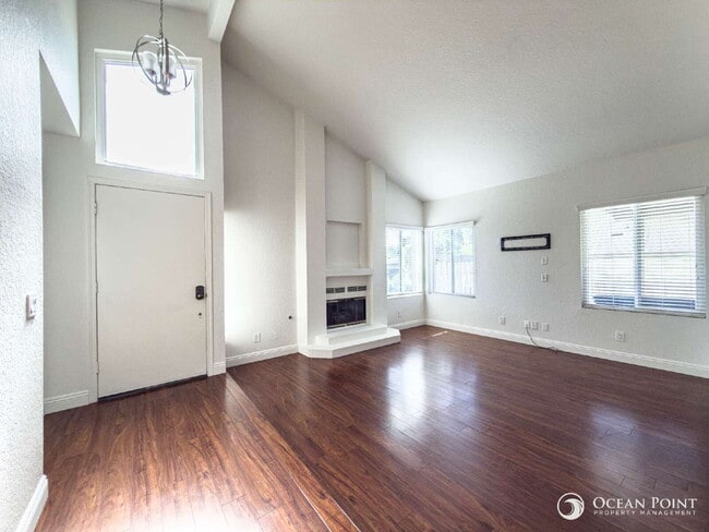 Photo - Spacious 2BD/2BA Condo in Camarillo!