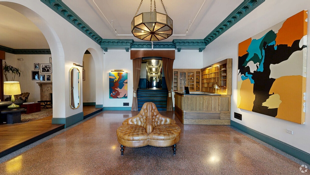 3D Tour - The Commodore