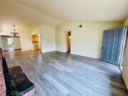 Photo - 1459 W Wabash St