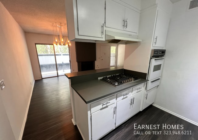 Photo - 5236 Kester Ave Unit 1