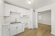 Photo - 9302 Avalon Blvd Unit 3
