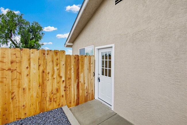 Photo - 8120 Melrose Ln