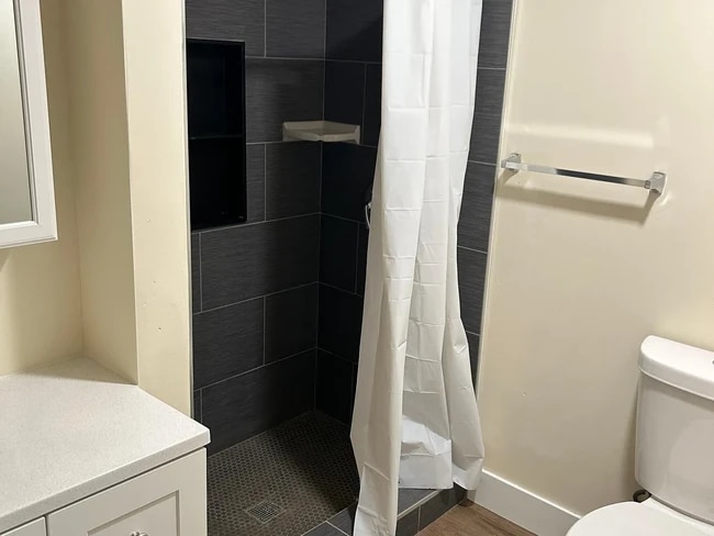 Building Photo - 2831 Griffin Ave Unit 2831 Griffin Ave.