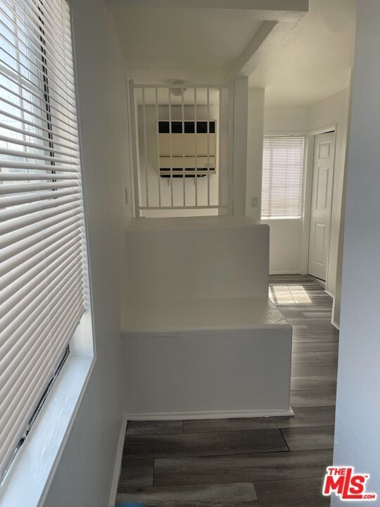 Photo - 12244 Vanowen St