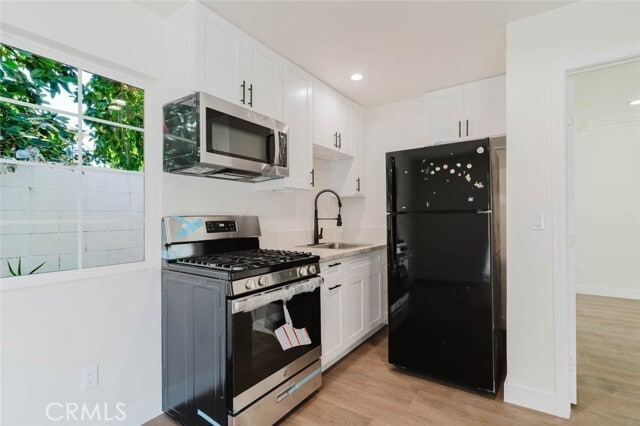Photo - 17906 Califa St