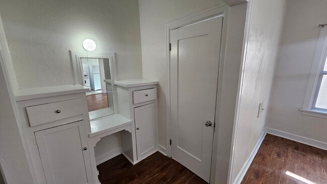 Photo - 727 S Coronado St Unit 204