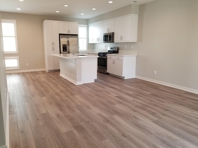 Photo - 2137 Stellar Way