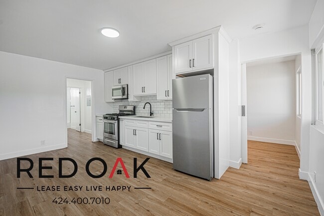 Building Photo - 340 W 87th St