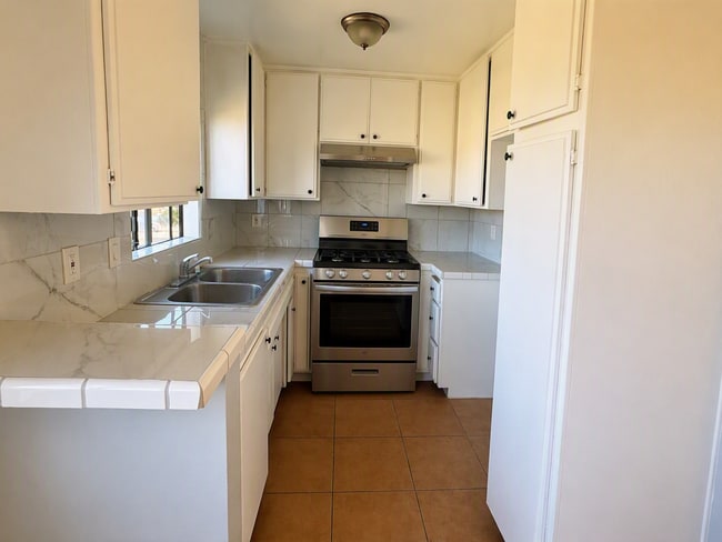 Photo - 14810 Parthenia St Unit APT 210