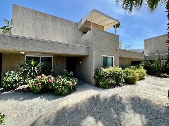 AVAILABLE NOW! 2 Bedroom / 2 Bathroom Cond... - AVAILABLE NOW! 2 Bedroom / 2 Bathroom Cond... Condo