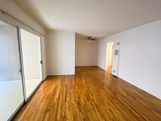 Photo - 422 S Willaman Dr Unit 6