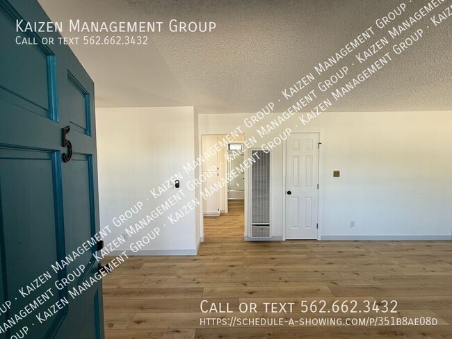 Building Photo - 1723 W 146th St Unit 5