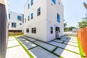Photo - Designer-inspired, tri-level townhome offe... Unit 6702  3