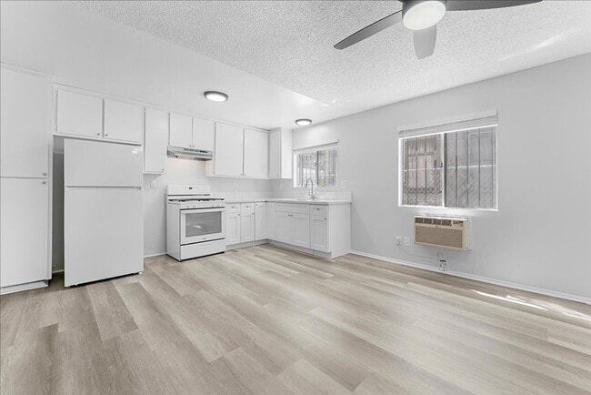 Photo - 2919 Baldwin St Unit C