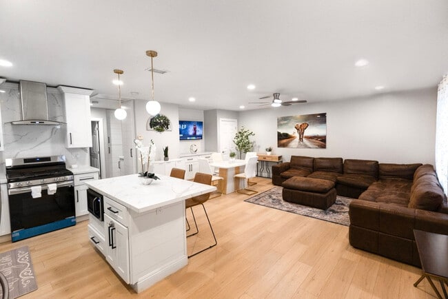 Building Photo - 8354 Adams St Unit SI ID1471799P