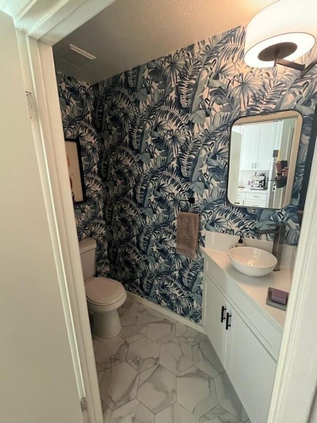 Photo - 2 BED + 2 1/2 BATH IN VENICE