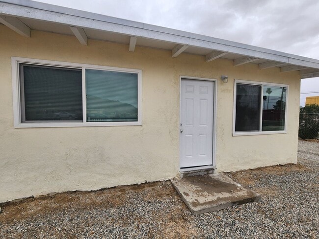 Building Photo - 73642 Buena Vista Dr Unit Buena Vista Dr 73642