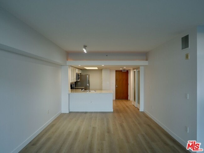 Photo - 13700 Marina Pointe Dr Unit 619