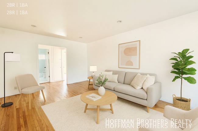 Photo - 11153 1/2 La Maida St