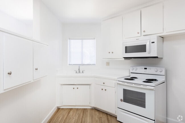 Sungate Apartments - Sungate Apartments