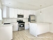 Photo - 626 E Arbor Vitae St Unit A