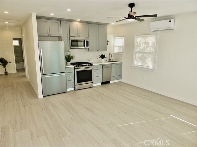 Photo - 2616 N Lime Ave