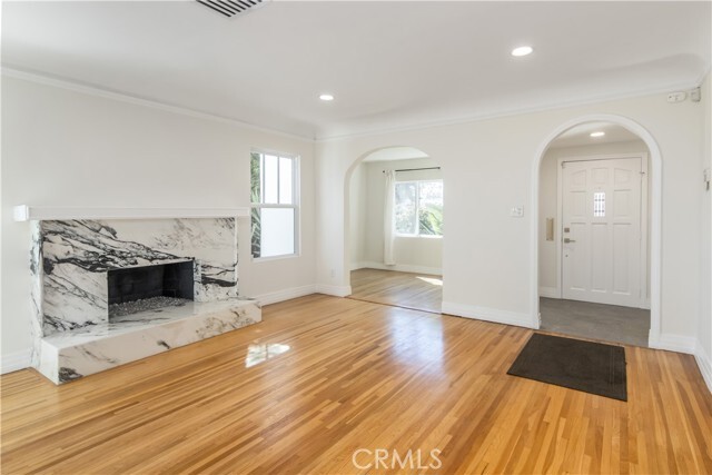Photo - 1094 S Plymouth Blvd