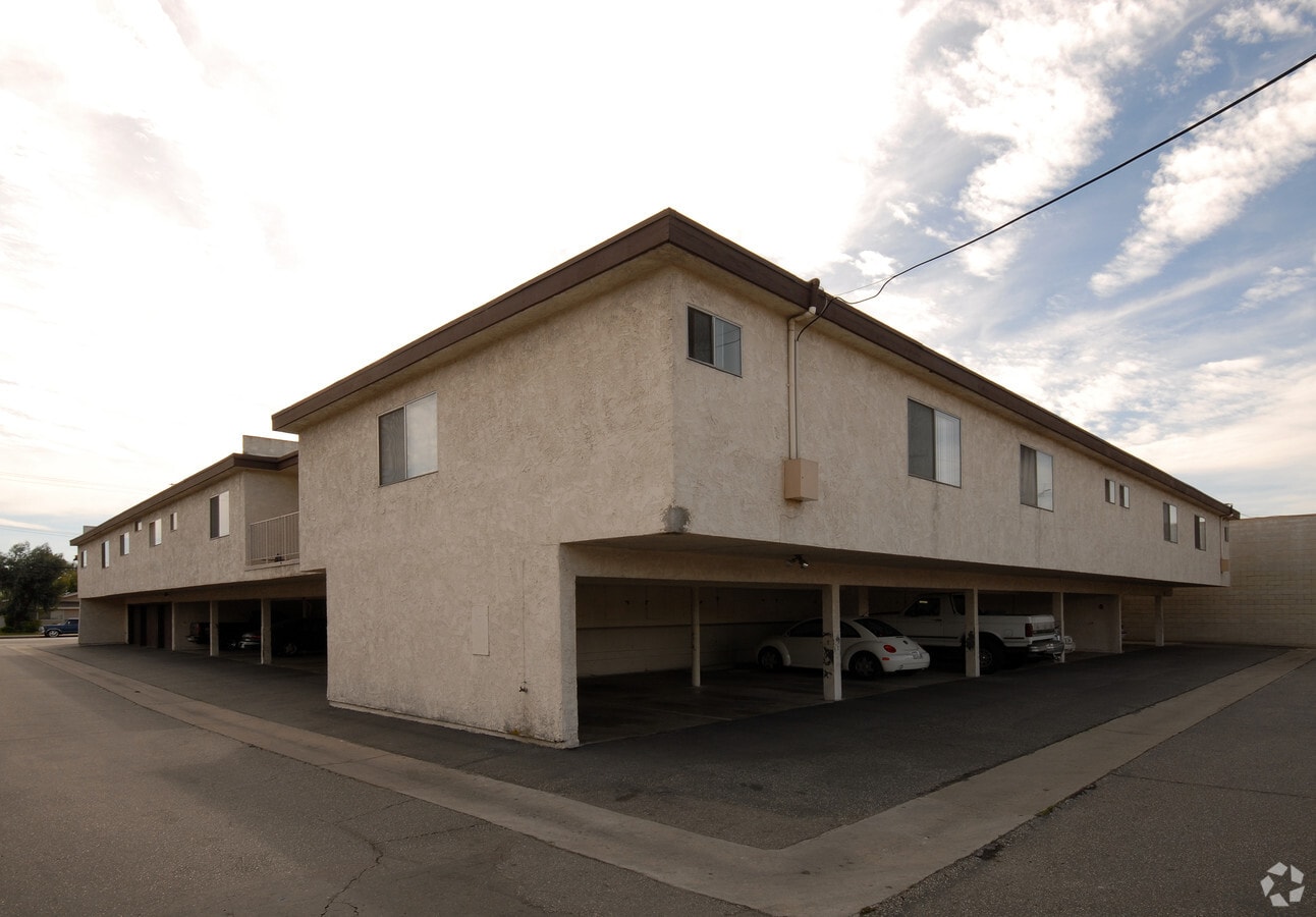 Photo - 11841 Old River School Rd Apartments
