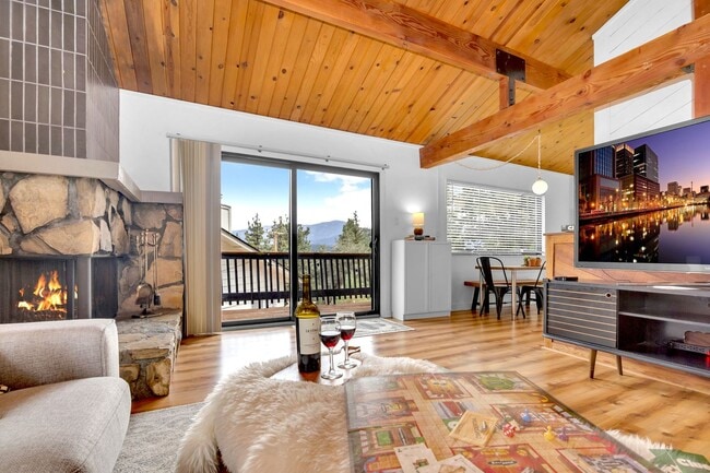 Photo - 355 Mullins Dr