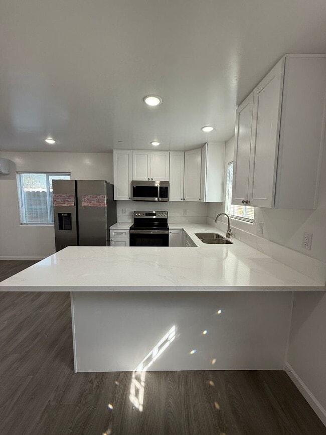 Photo - NE Newer Single Story Detached ADU on Cul-De-Sac Near Marian Hospital - All Basic Utilities Included