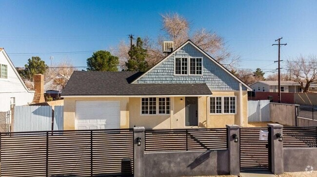 Building Photo - 44202 Heaton Ave Rental