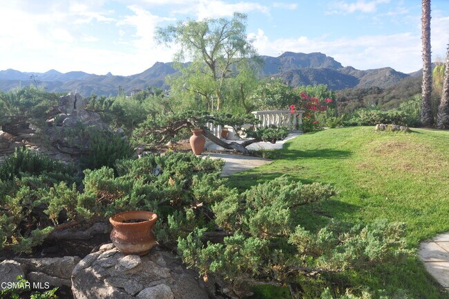 Photo - 2084 Hillsbury Rd