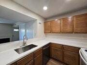 Photo - 25671 Le Parc Condo Unit #3