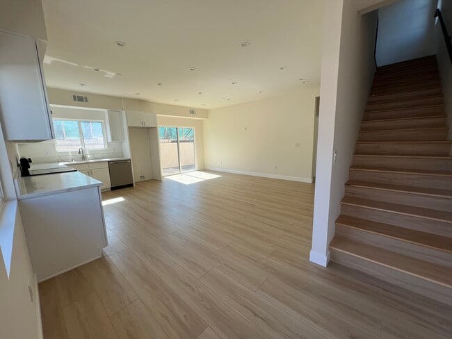 Photo - 7622 Arcola Ave