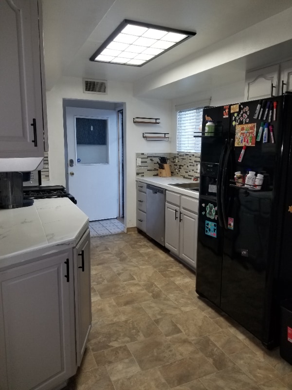 Photo - 1565 Lassen St