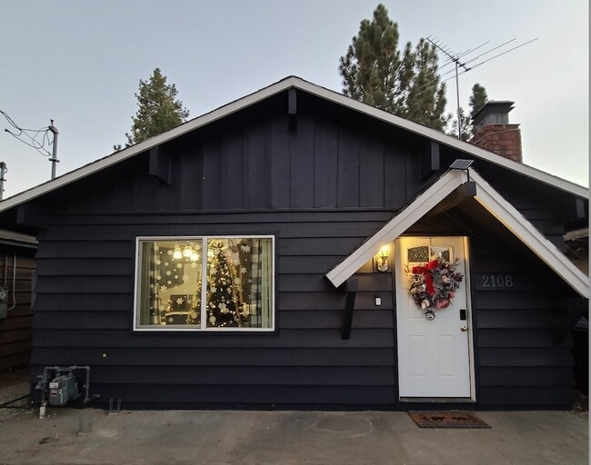 Photo - 2108 4th Ln