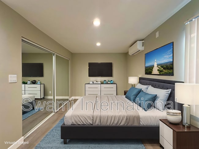 Photo - 7102 1/2 S. Figueroa St.