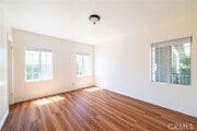 Photo - 644 W Riggin St Townhome