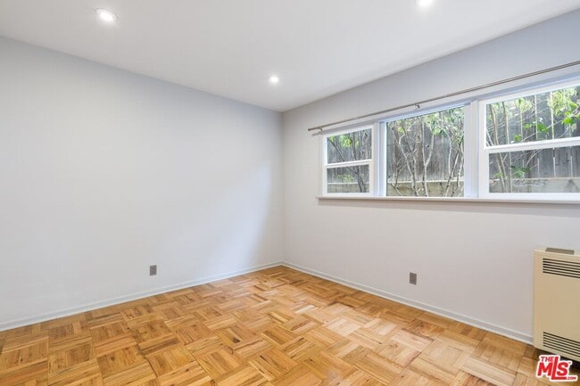 Photo - 1155 N Clark St Unit 2