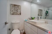 Photo - 7250 Franklin Ave Unit 802