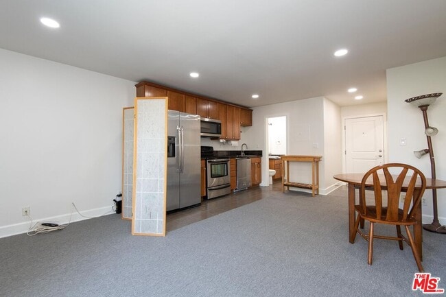 Photo - 10982 Roebling Ave Unit 347