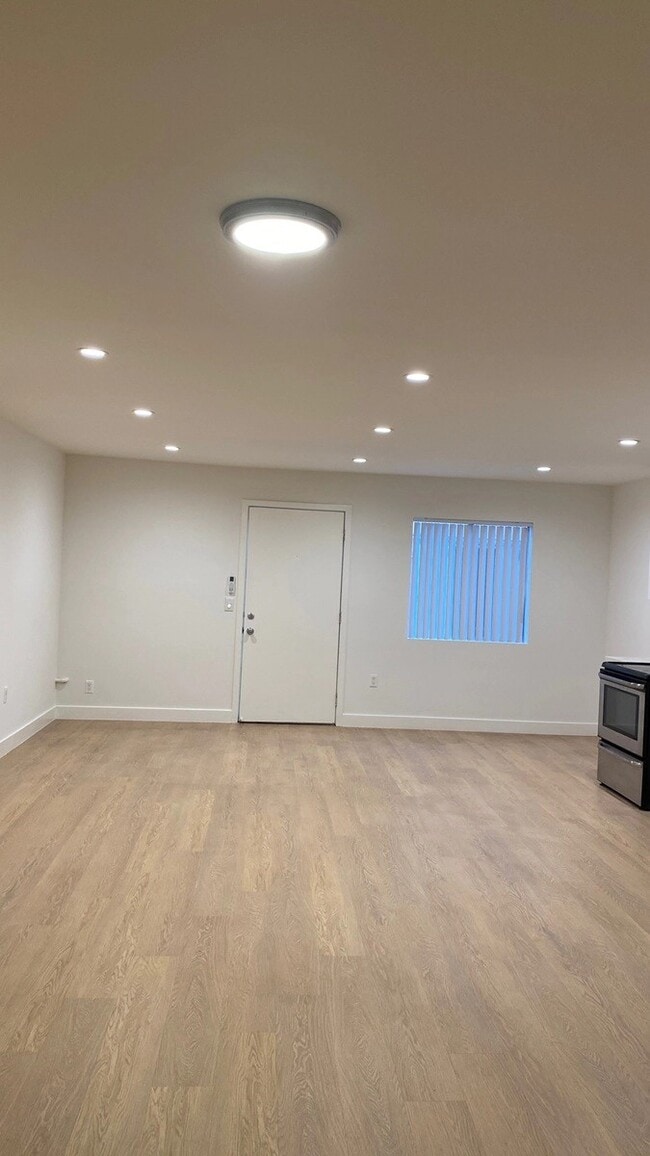 Photo - 559 Normandie Ave Unit 101