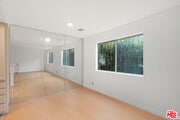 Photo - 839 S Holt Ave Townhome