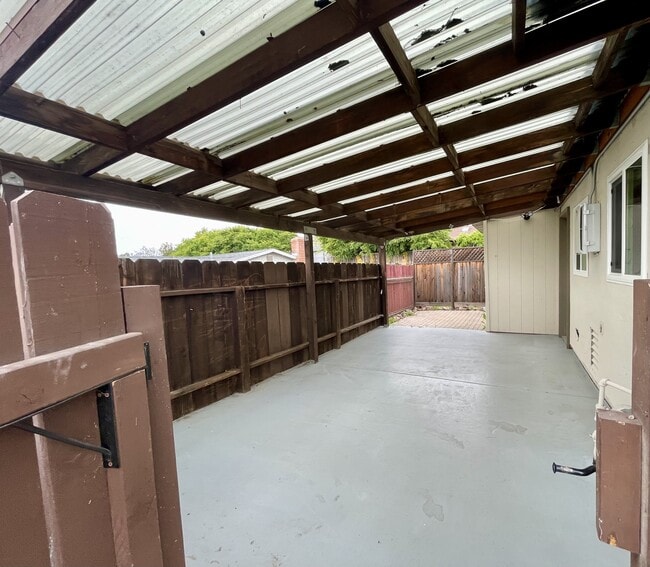 Photo - 9556 Cecilwood Dr