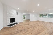 Photo - 14028 Cantlay St