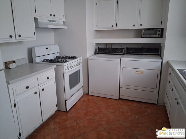 Photo - 65798 5th St